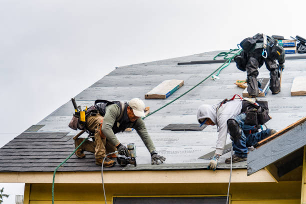 Professional Gutter Installation technician working in Simpsonville, MD